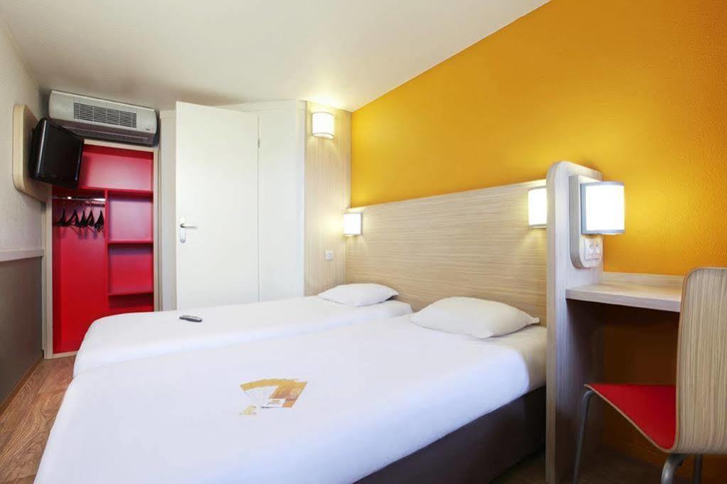 Premiere Classe Montauban Exterior photo